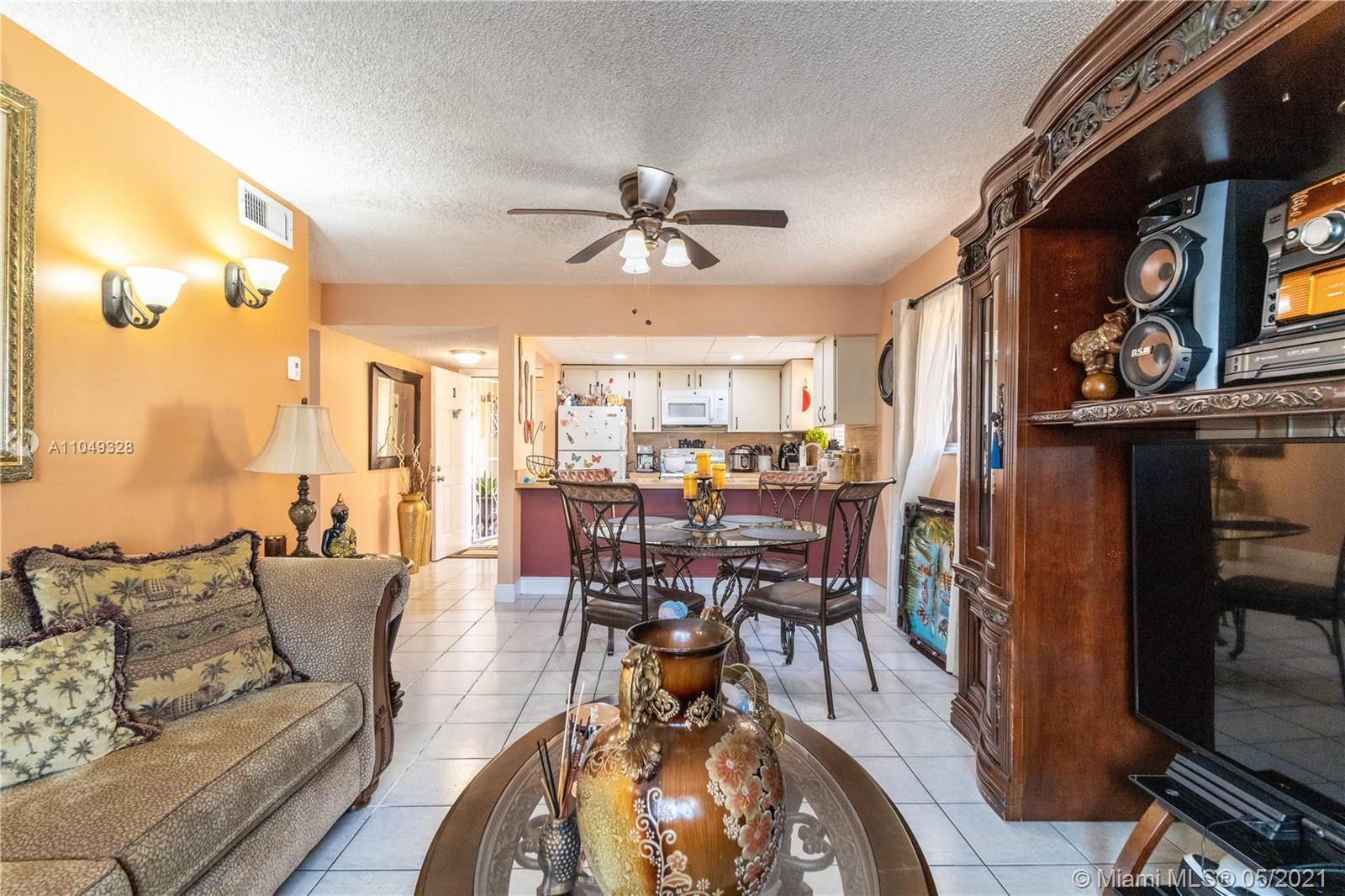 See details / 3531 sq. ft. $ 2021-05-28 0 Photo