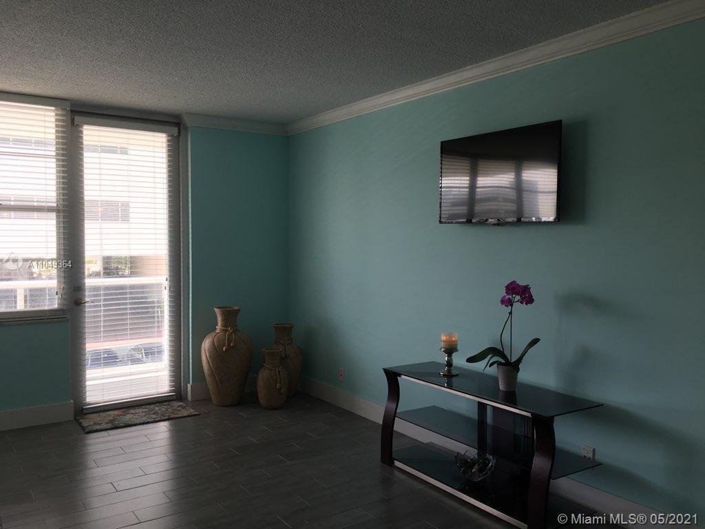 Photo of 3725 Ocean Dr #325, Hollywood, Florida, 33019 -