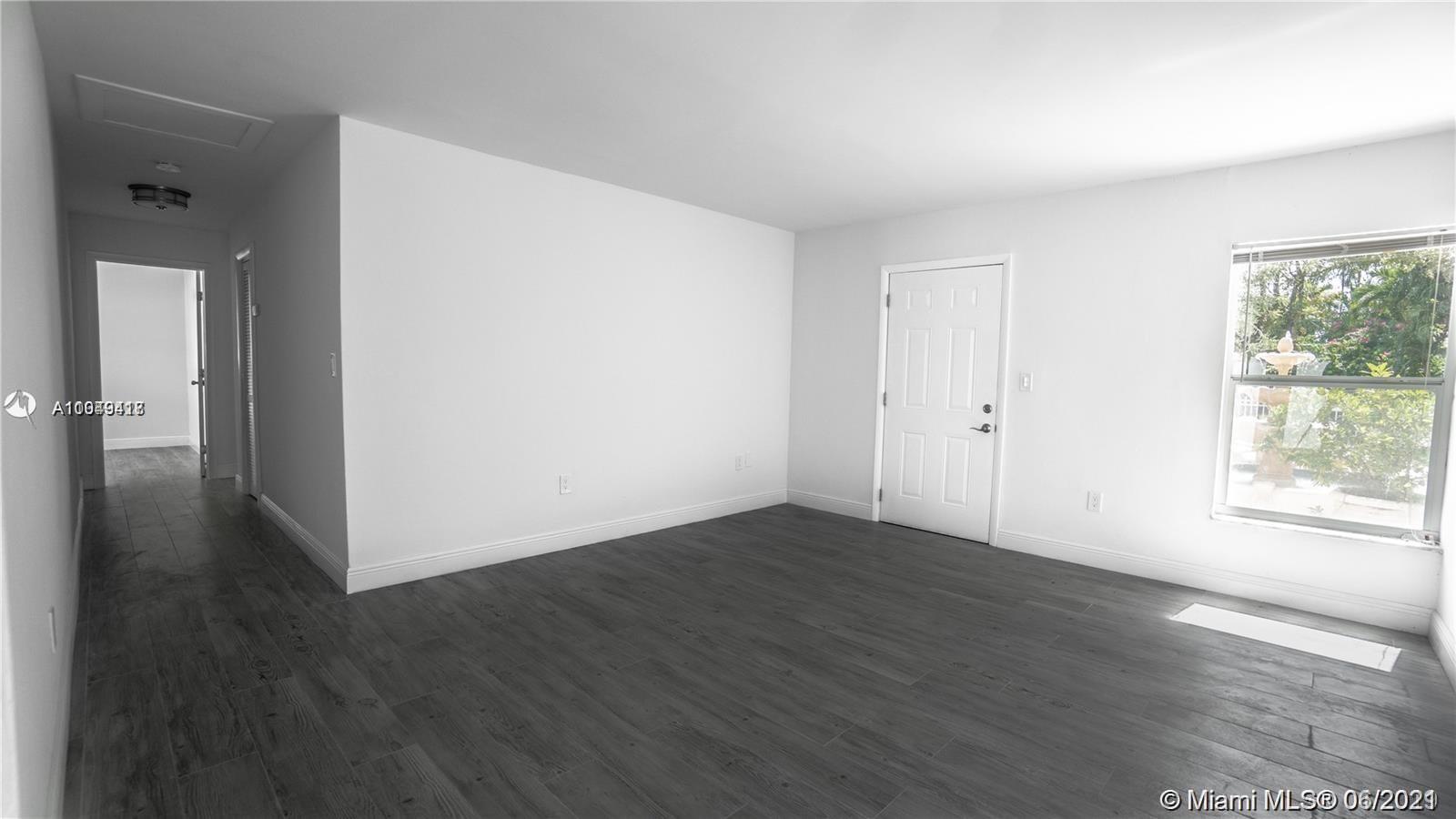 See details / 1965 sq. ft. $ 2021-05-28 0 Photo