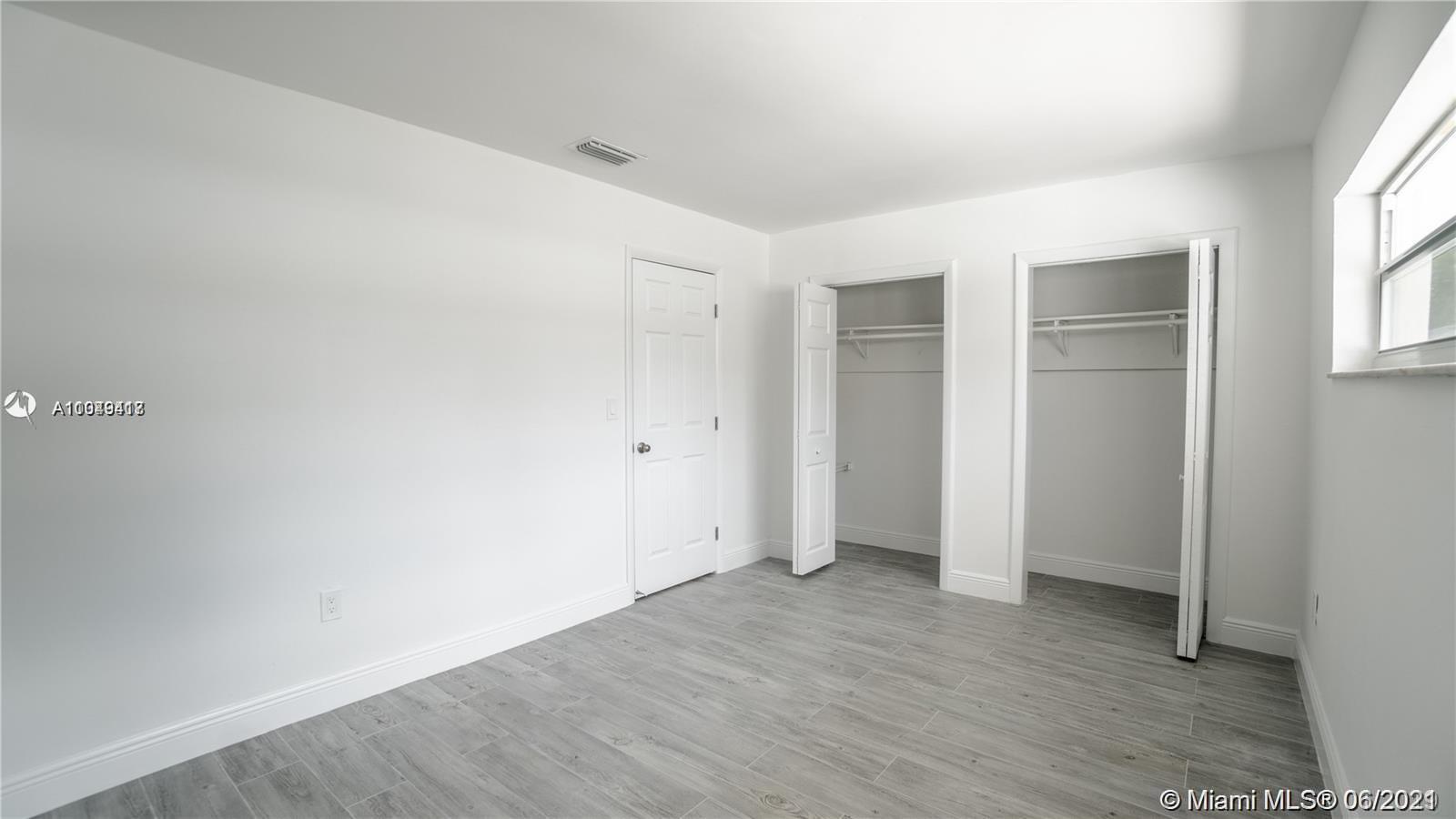 See details / 1965 sq. ft. $ 2021-05-28 0 Photo