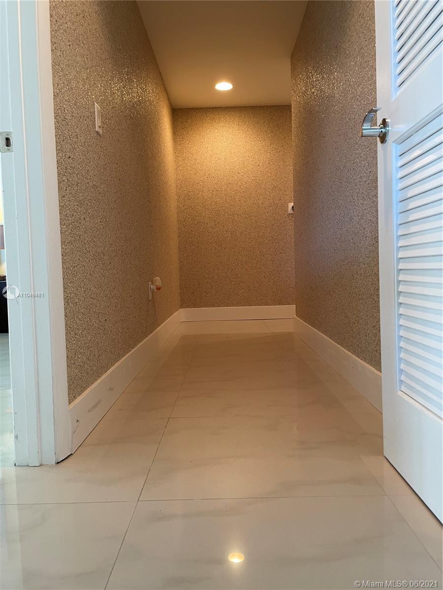 Ver detalles 705 2 / 2 1782 sq. ft. $ 2021-05-29 0 foto
