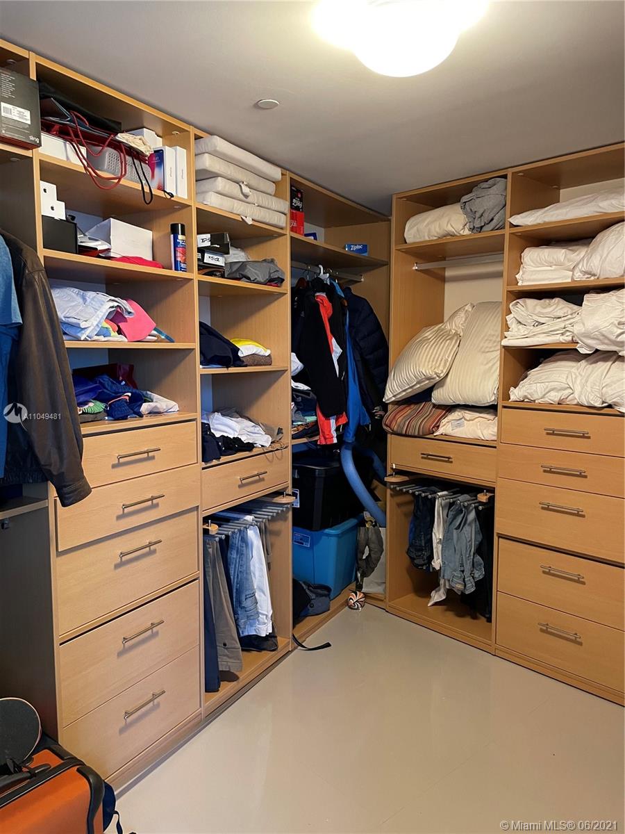 Ver detalles 705 2 / 2 1782 sq. ft. $ 2021-05-29 0 foto