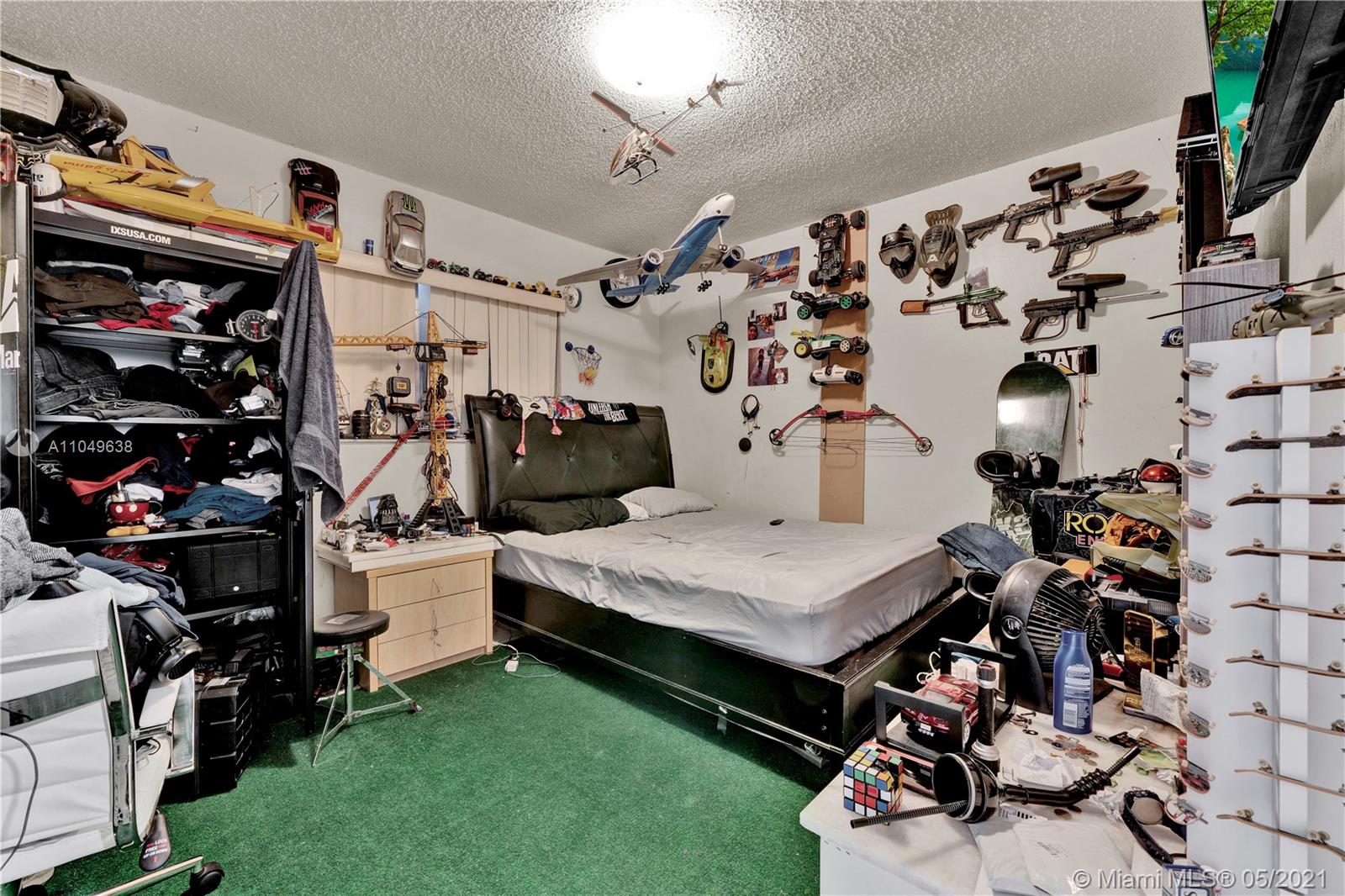 See details / 2717 sq. ft. $ 2021-05-30 0 Photo