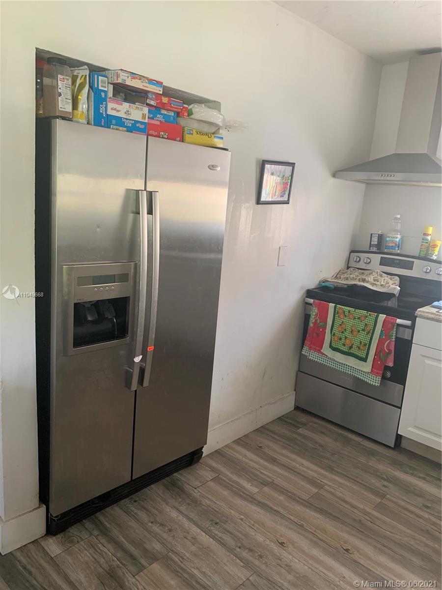 See details / 1696 sq. ft. $ 2021-05-30 0 Photo