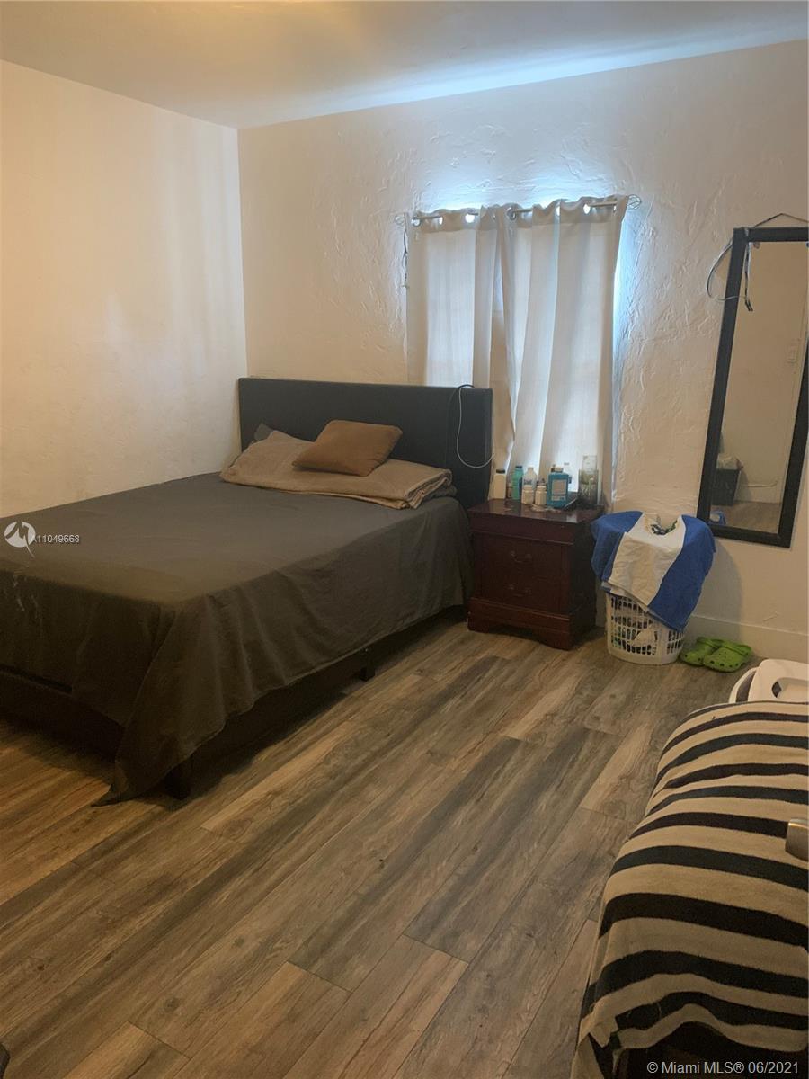 See details / 1696 sq. ft. $ 2021-05-30 0 Photo