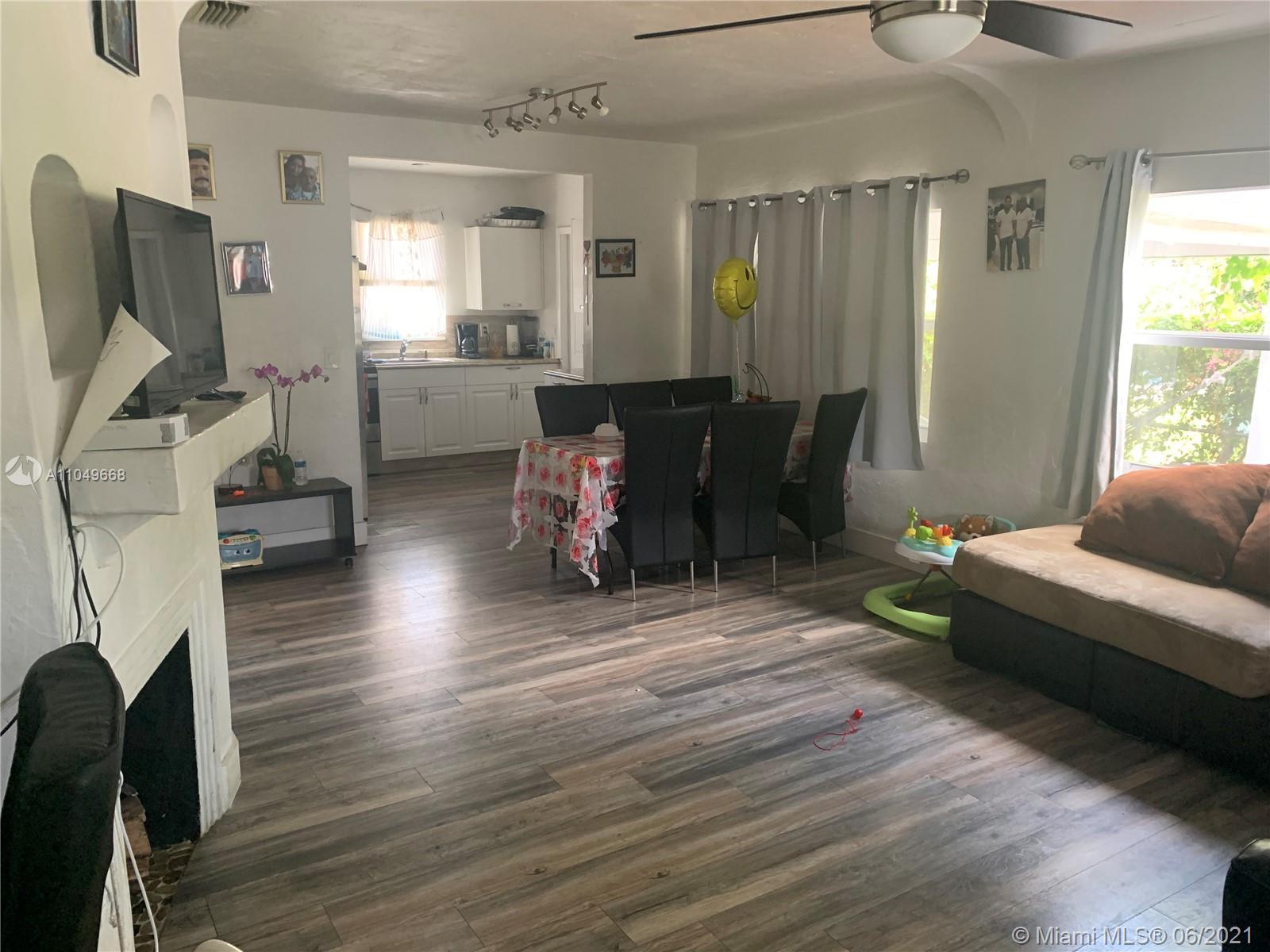 See details / 1696 sq. ft. $ 2021-05-30 0 Photo