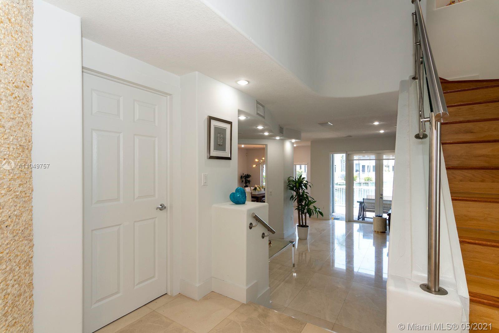 Photo of 3075 208th Ter, Aventura, Florida, 33180 -