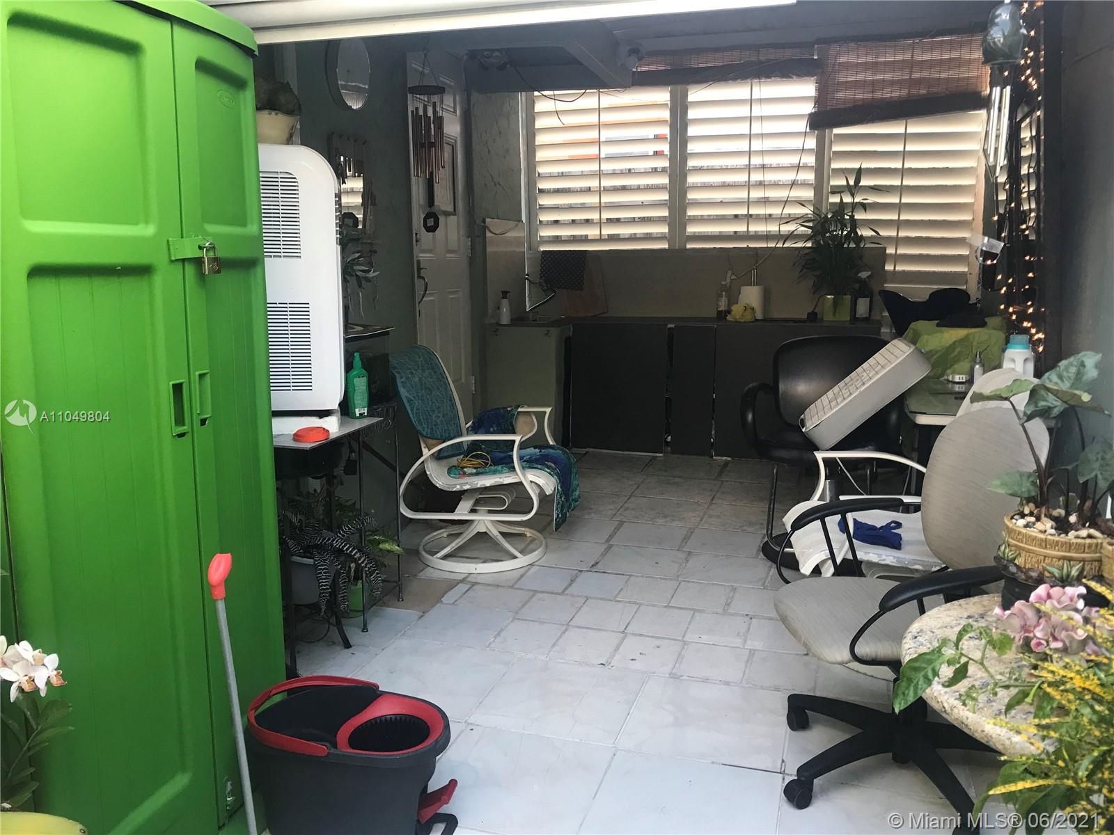 See details / 2101 sq. ft. $ 2021-06-09 0 Photo