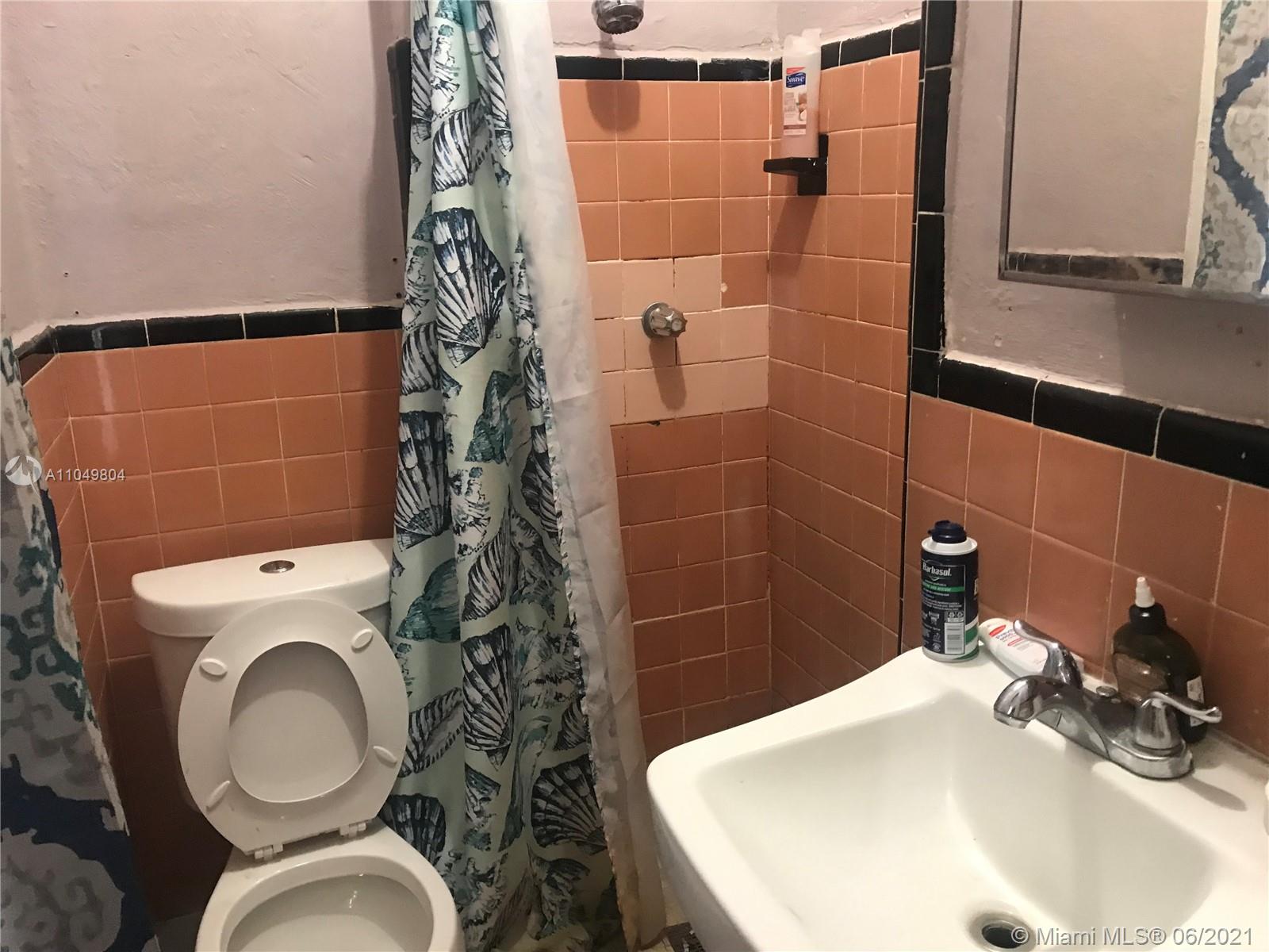 See details / 2101 sq. ft. $ 2021-06-09 0 Photo
