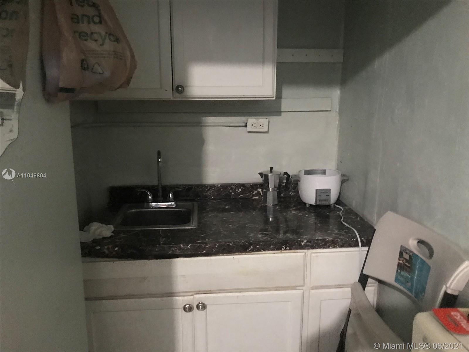 See details / 2101 sq. ft. $ 2021-06-09 0 Photo