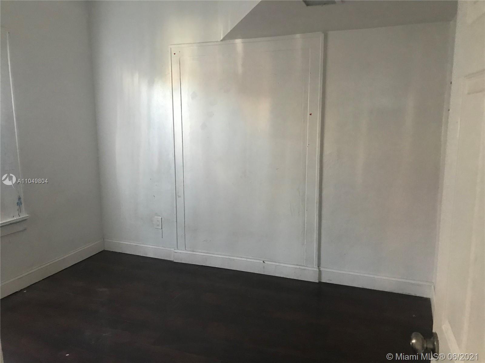 See details / 2101 sq. ft. $ 2021-06-09 0 Photo