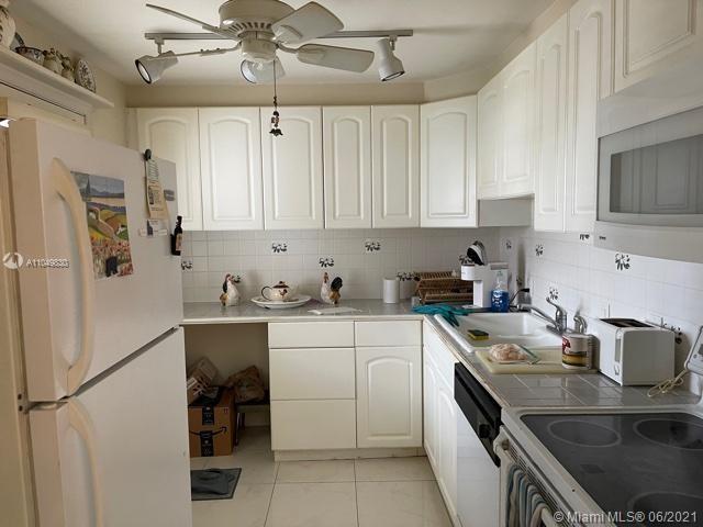 Photo of 3475 Country Club Dr #415, Aventura, Florida, 33180 -