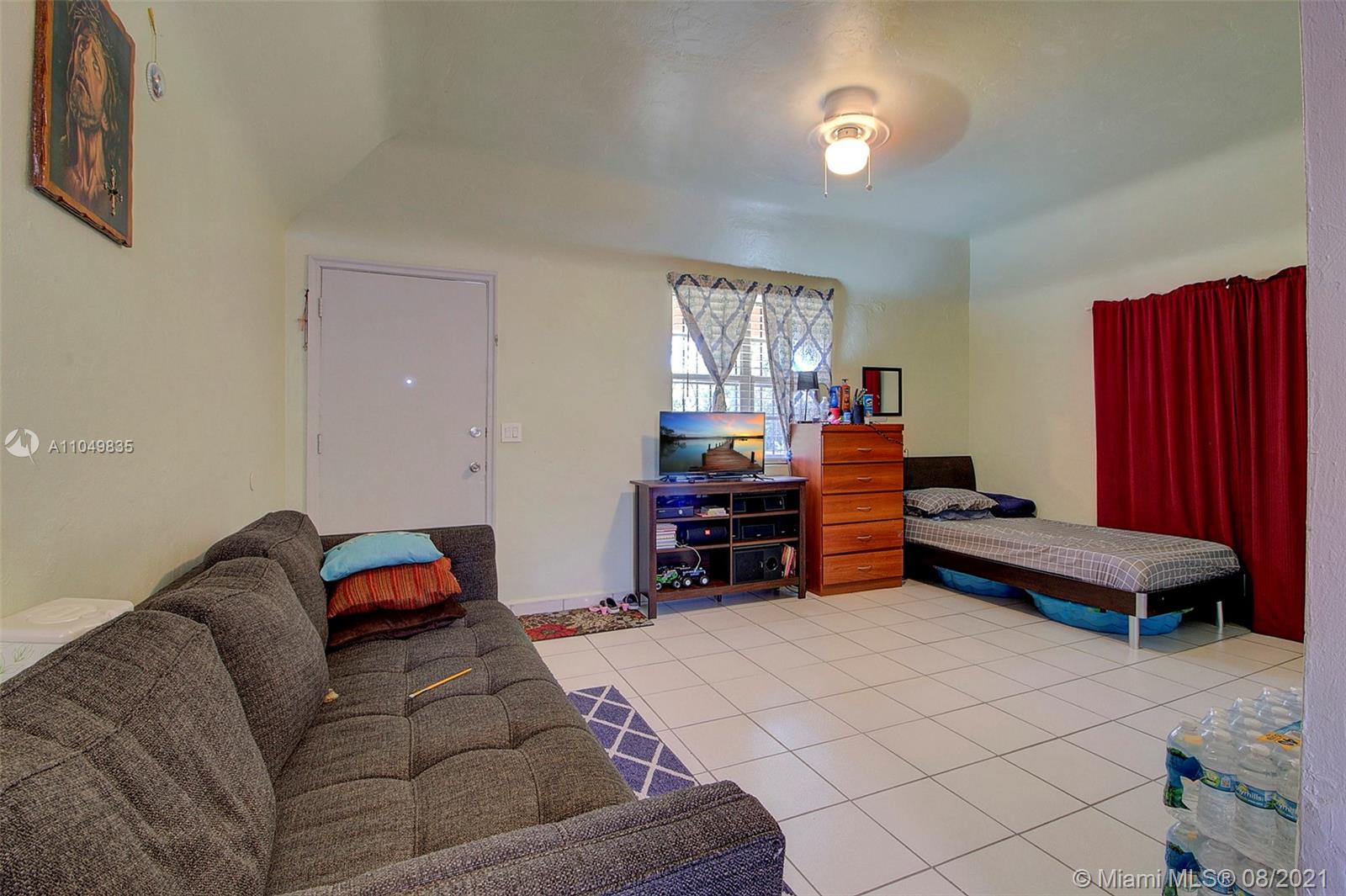 See details / 2034 sq. ft. $ 2021-05-31 0 Photo