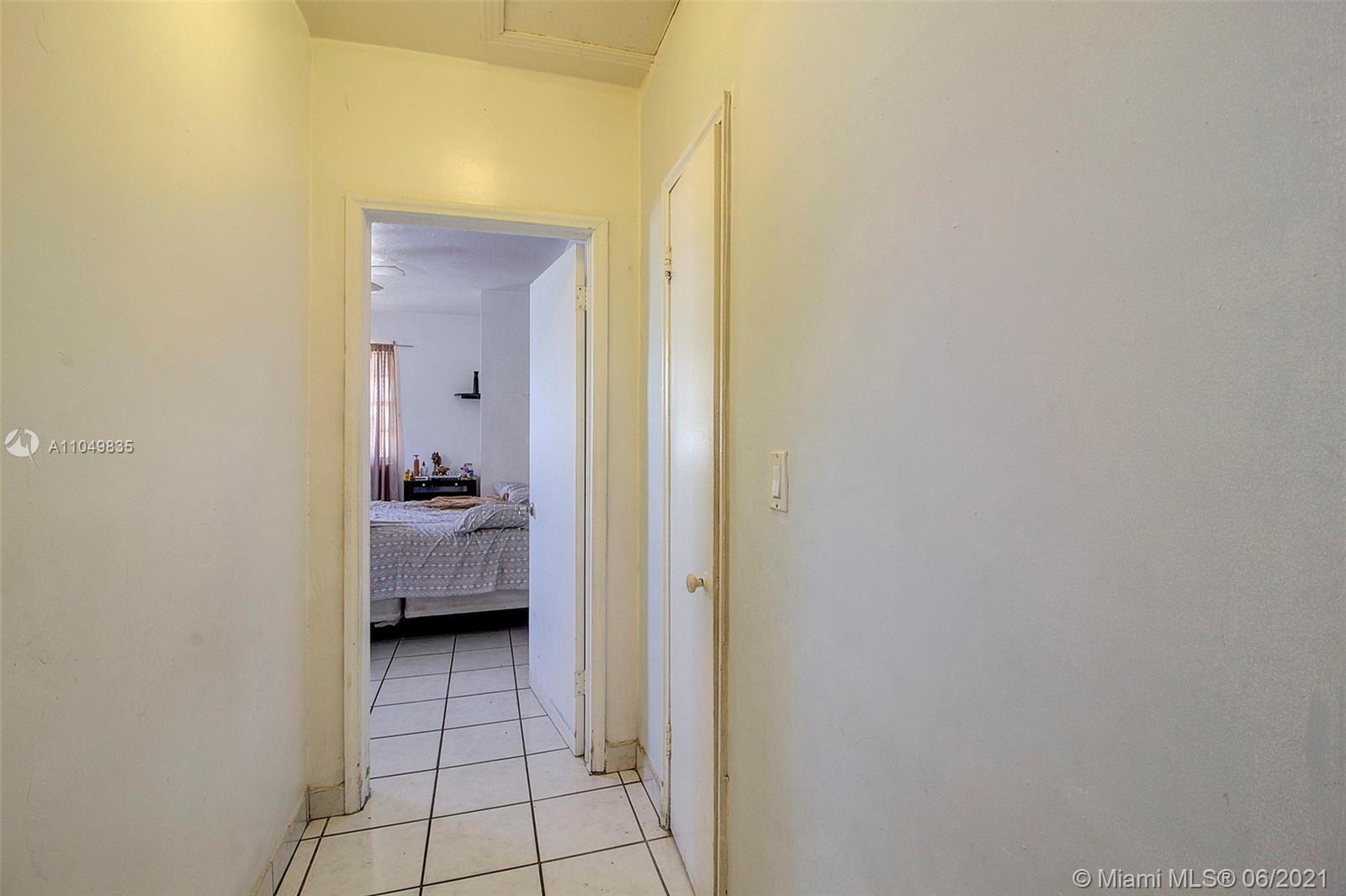 See details / 2034 sq. ft. $ 2021-05-31 0 Photo