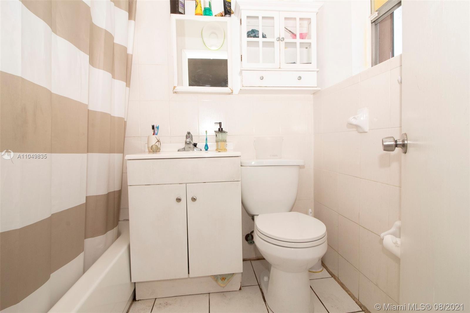 See details / 2034 sq. ft. $ 2021-05-31 0 Photo