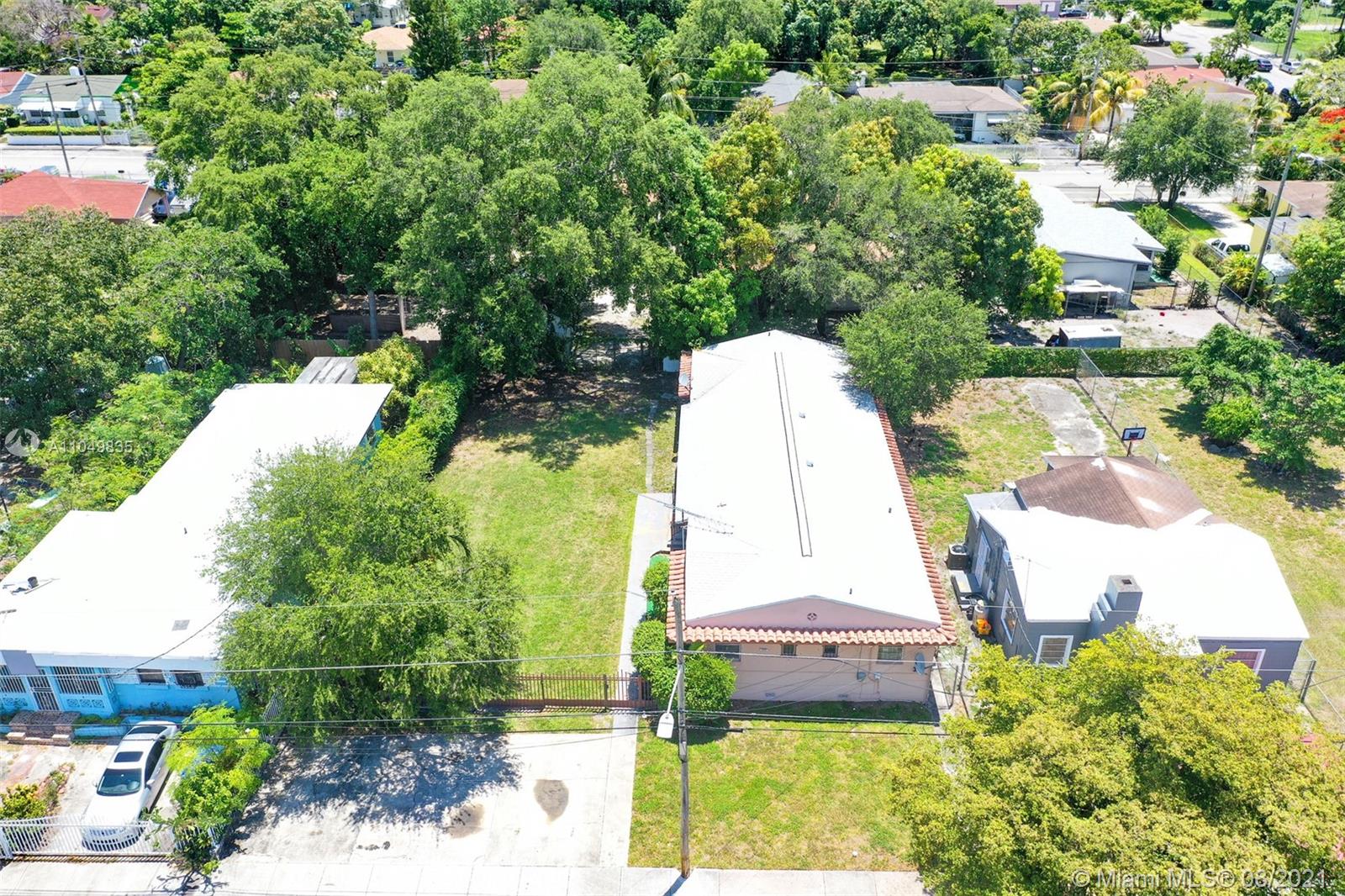 See details / 2034 sq. ft. $ 2021-05-31 0 Photo