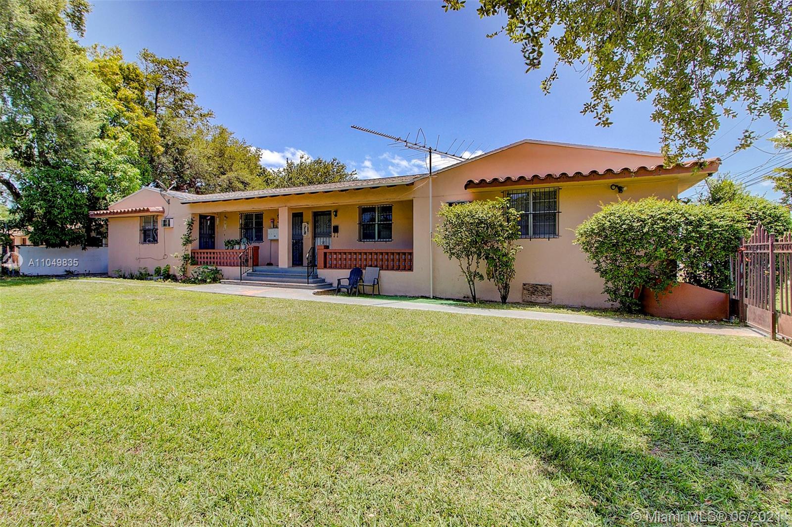 See details / 2034 sq. ft. $ 2021-05-31 0 Photo