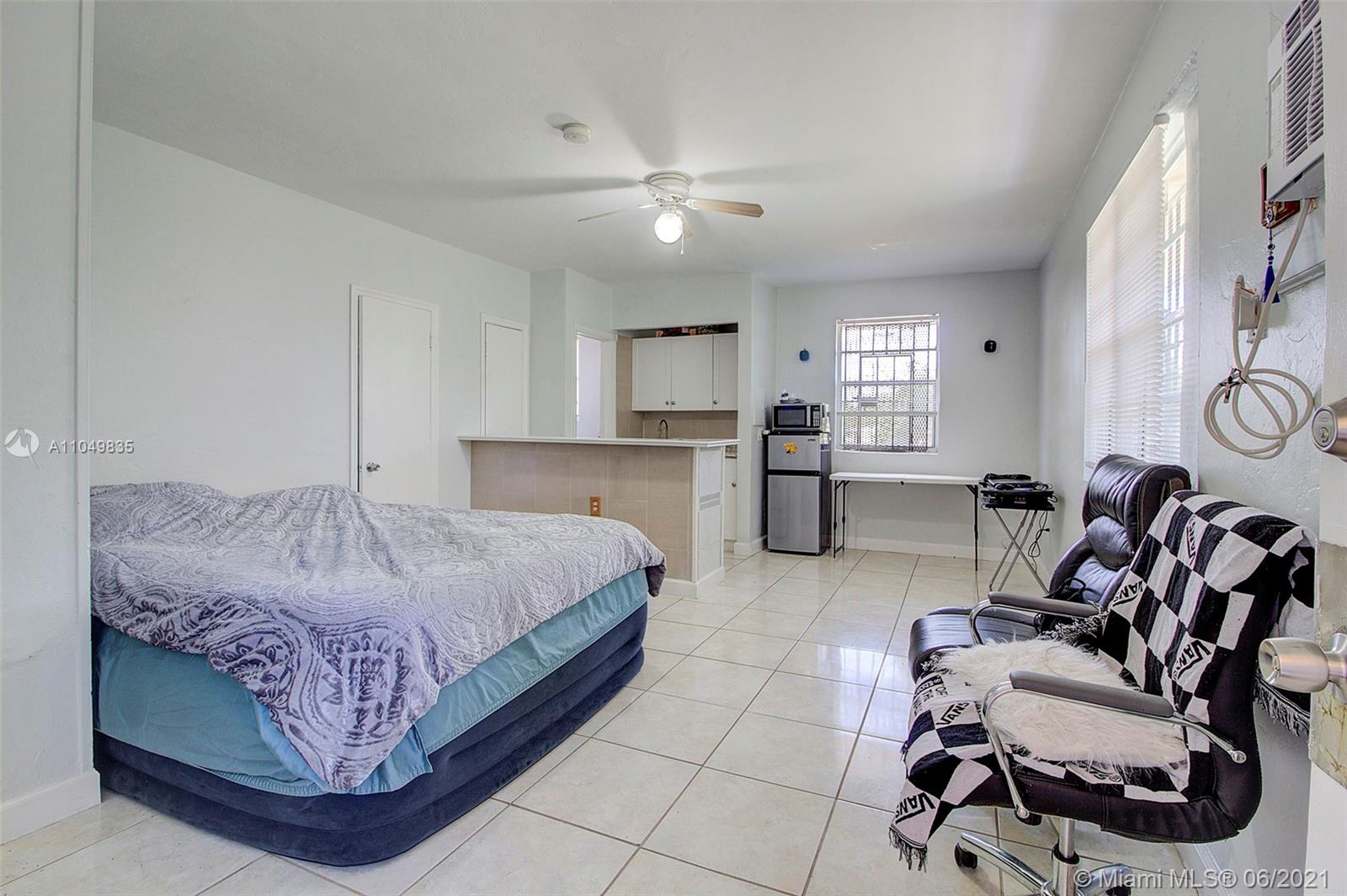 See details / 2034 sq. ft. $ 2021-05-31 0 Photo