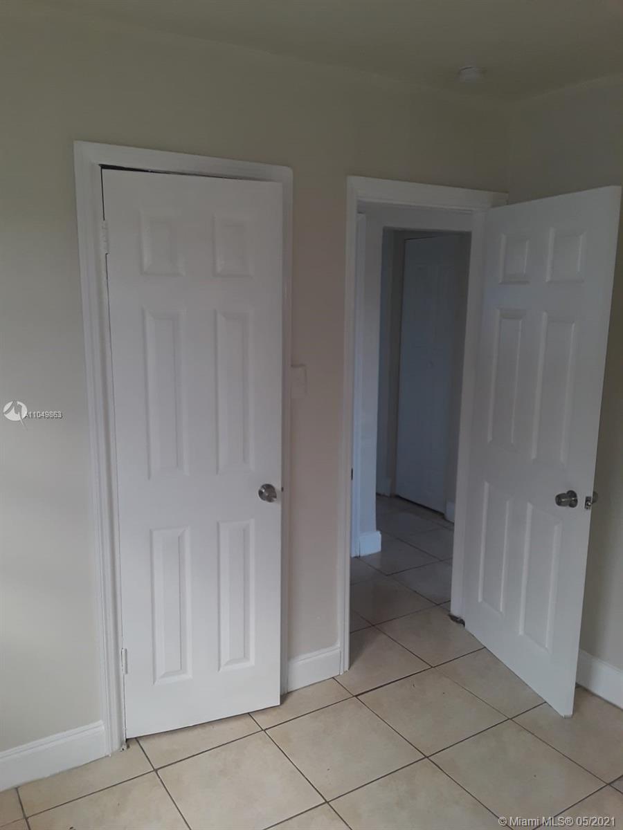 See details / 3527 sq. ft. $ 2021-05-31 0 Photo