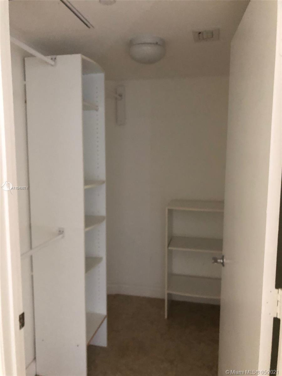Ver detalles 3607 1 / 1 871 sq. ft. $ 2021-05-31 0 foto