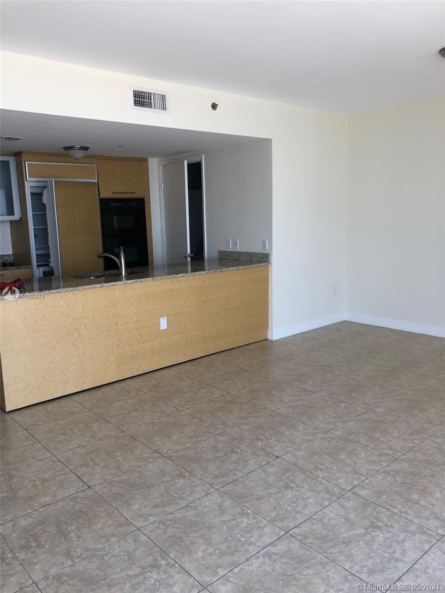 Ver detalles 3607 1 / 1 871 sq. ft. $ 2021-05-31 0 foto