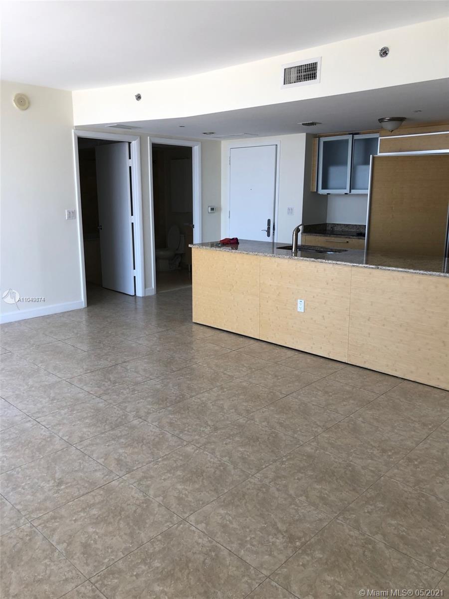 Ver detalles 3607 1 / 1 871 sq. ft. $ 2021-05-31 0 foto