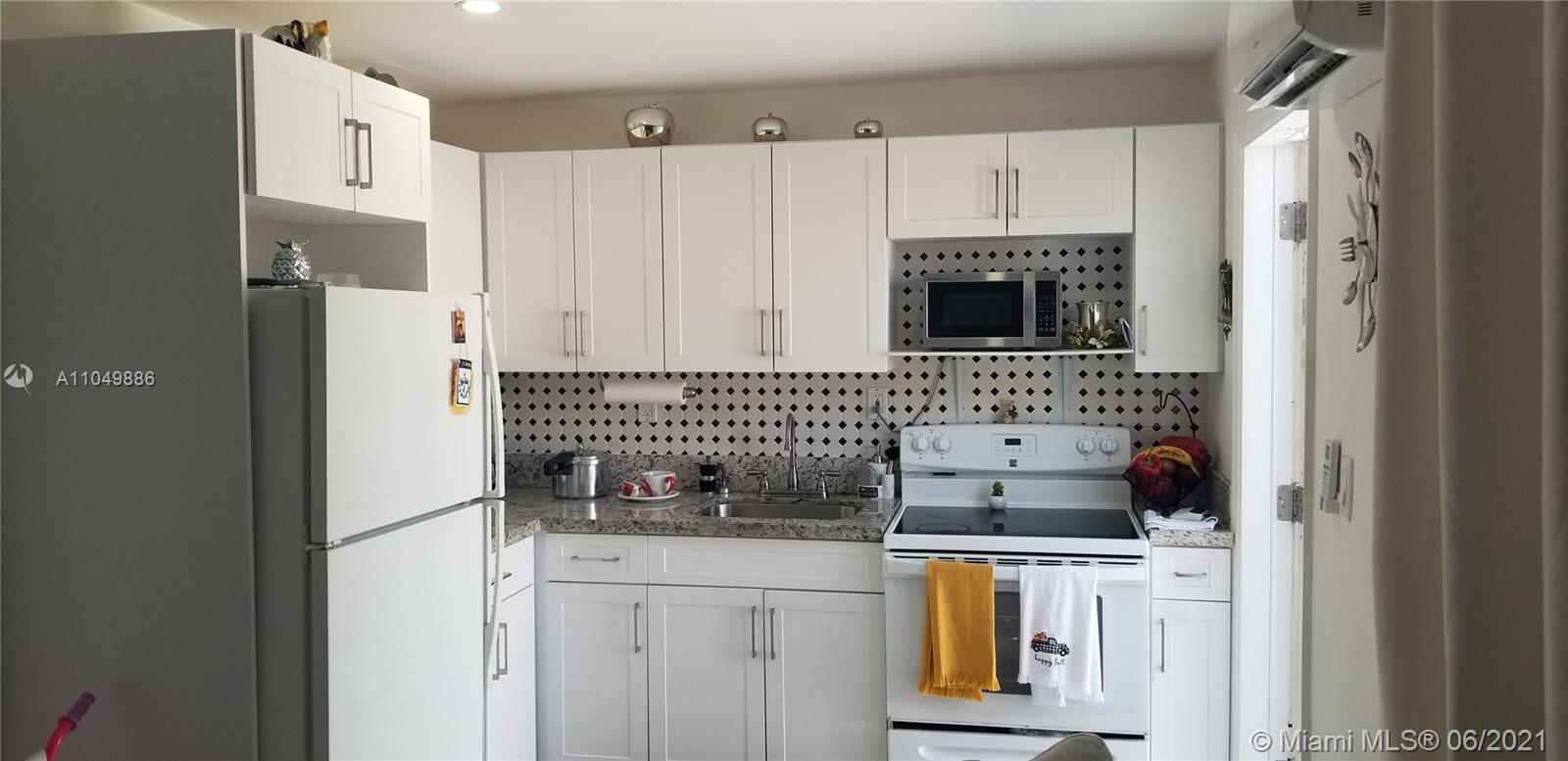 See details / 2100 sq. ft. $ 2021-05-31 0 Photo