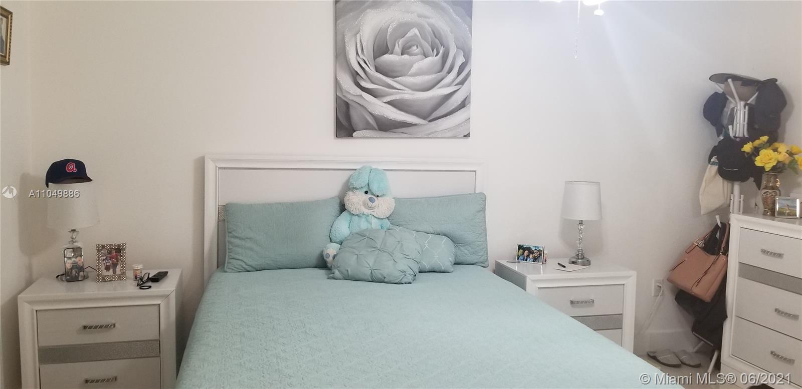 See details / 2100 sq. ft. $ 2021-05-31 0 Photo