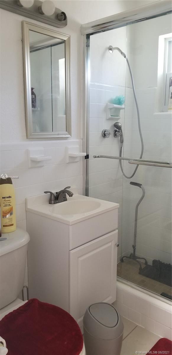 See details / 2100 sq. ft. $ 2021-05-31 0 Photo