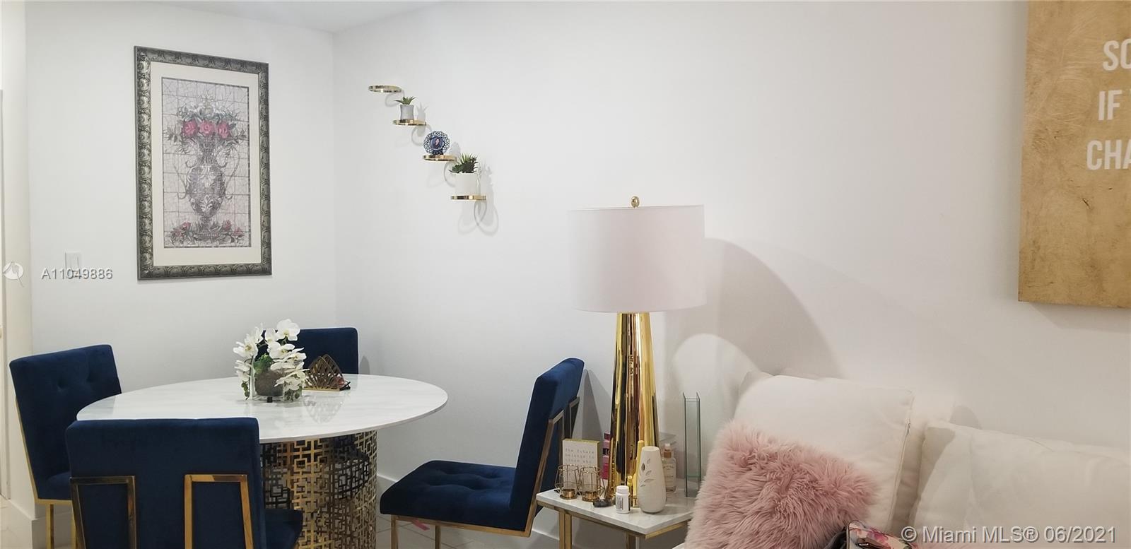 See details / 2100 sq. ft. $ 2021-05-31 0 Photo