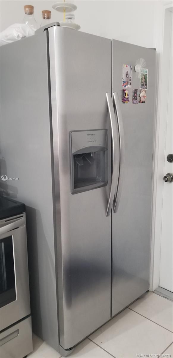 See details / 2100 sq. ft. $ 2021-05-31 0 Photo