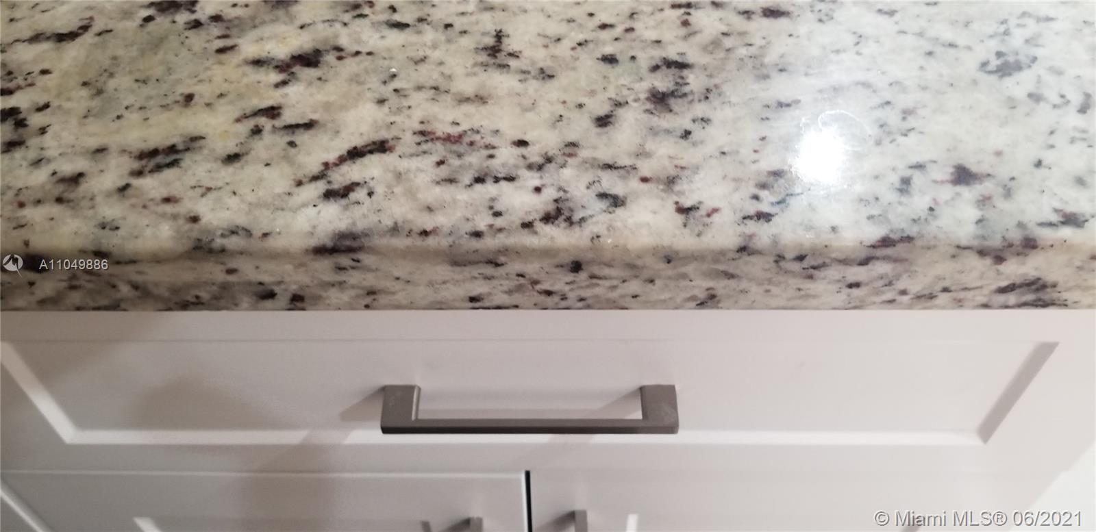 See details / 2100 sq. ft. $ 2021-05-31 0 Photo