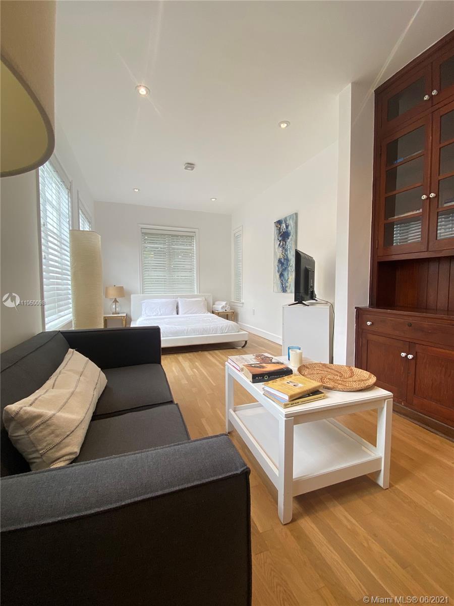 See details / 3268 sq. ft. $ 2021-06-01 0 Photo