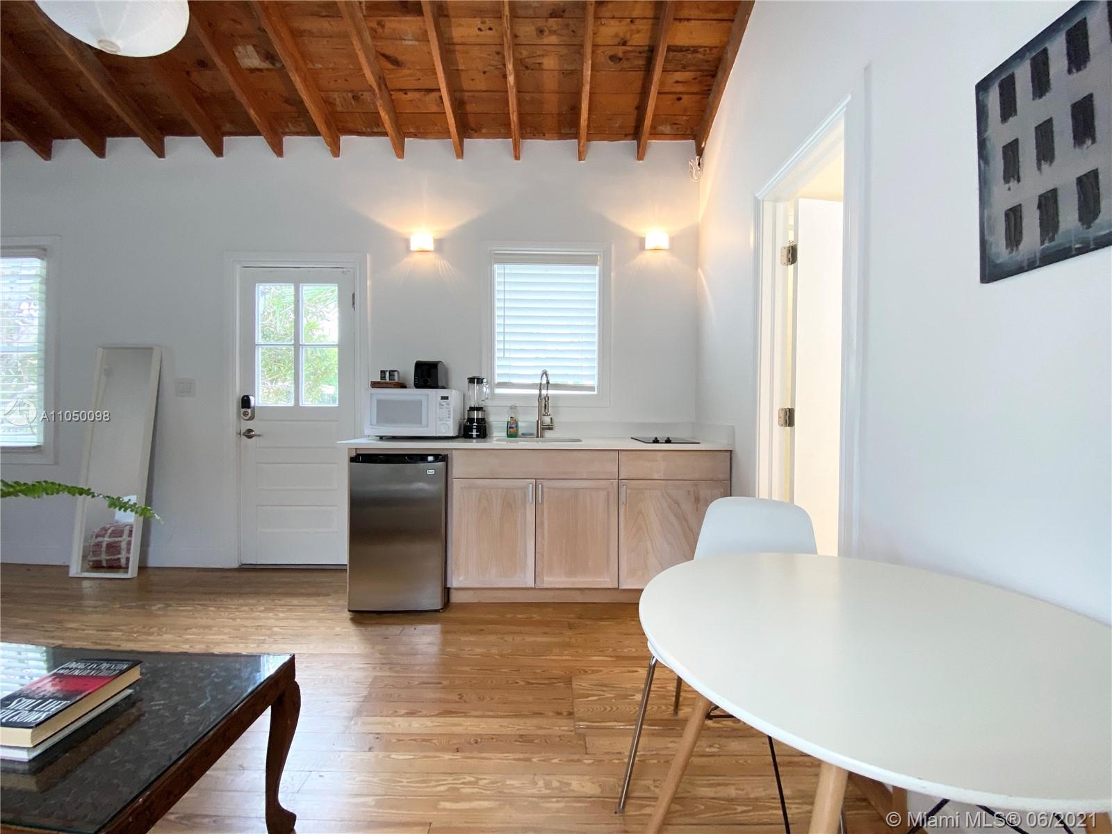 See details / 3268 sq. ft. $ 2021-06-01 0 Photo