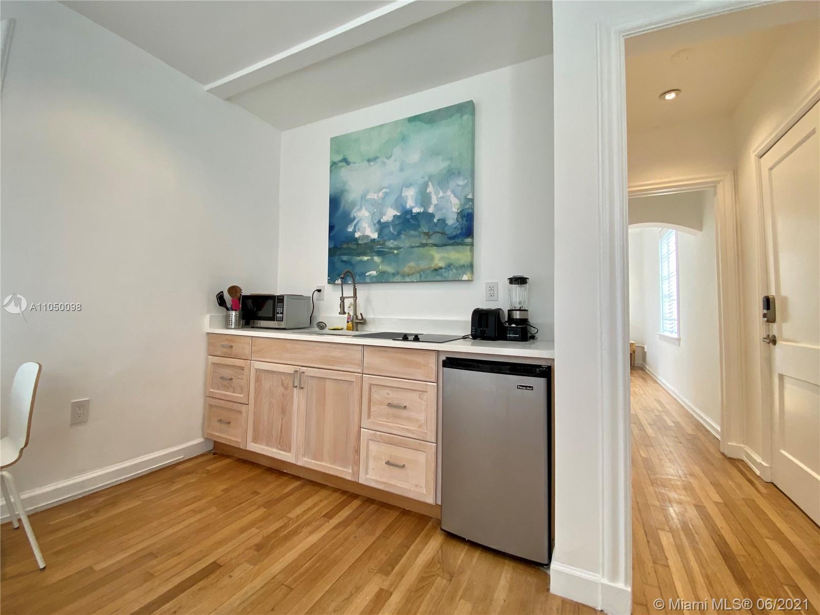 See details / 3268 sq. ft. $ 2021-06-01 0 Photo