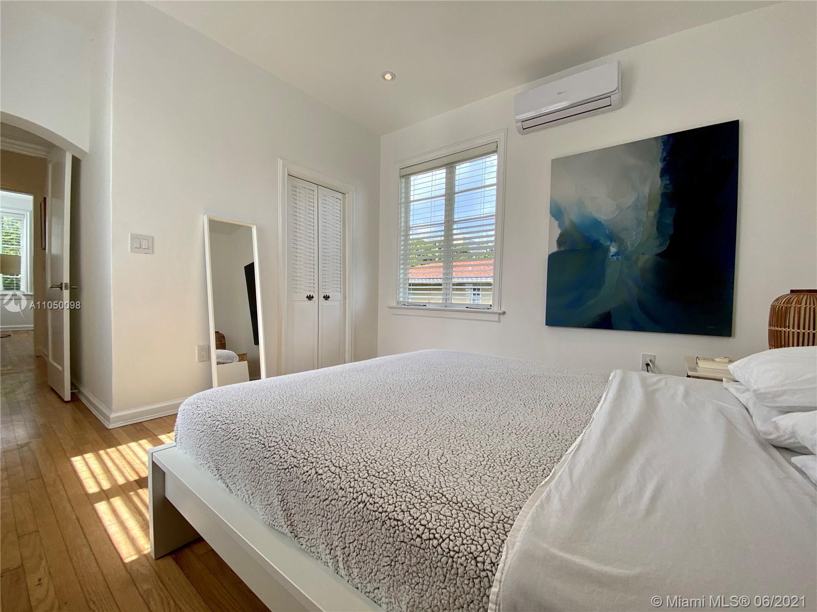 See details / 3268 sq. ft. $ 2021-06-01 0 Photo