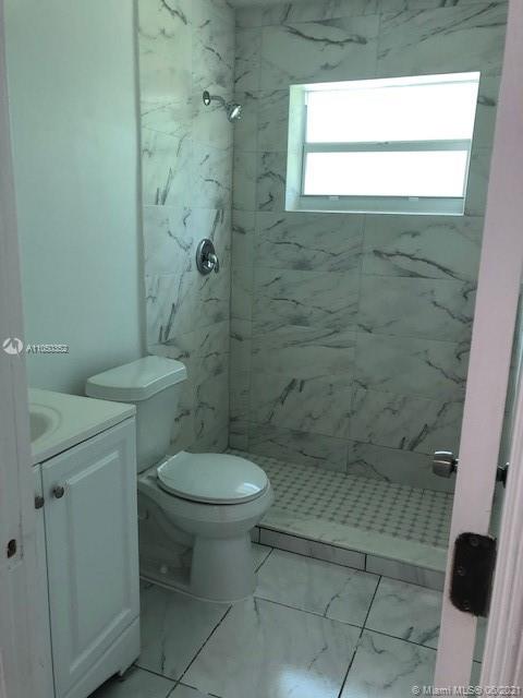 See details / 1945 sq. ft. $ 2021-06-01 0 Photo