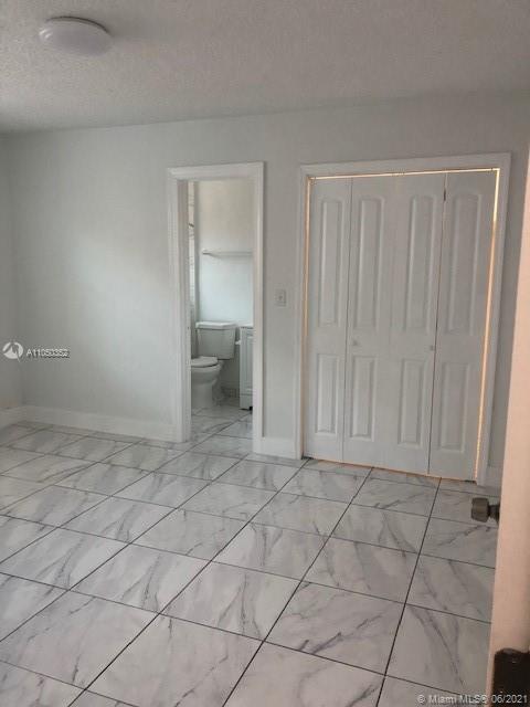 See details / 1945 sq. ft. $ 2021-06-01 0 Photo