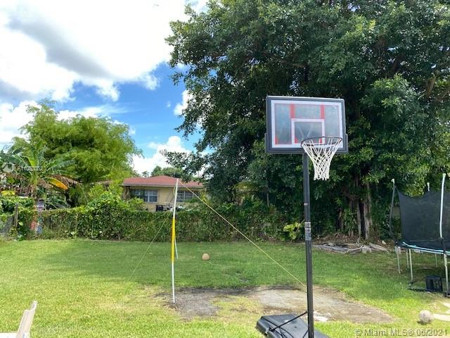See details / 1945 sq. ft. $ 2021-06-01 0 Photo