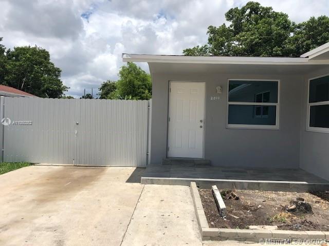 See details / 1945 sq. ft. $ 2021-06-01 0 Photo