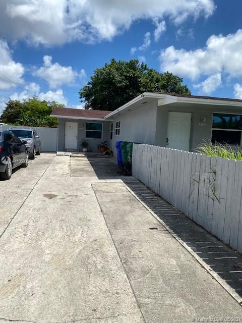 See details / 1945 sq. ft. $ 2021-06-01 0 Photo