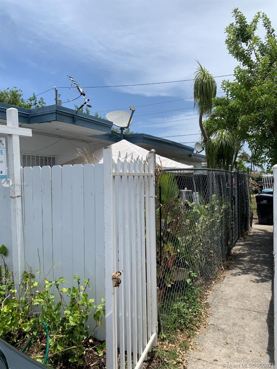 See details / 2250 sq. ft. $ 2021-06-22 0 Photo