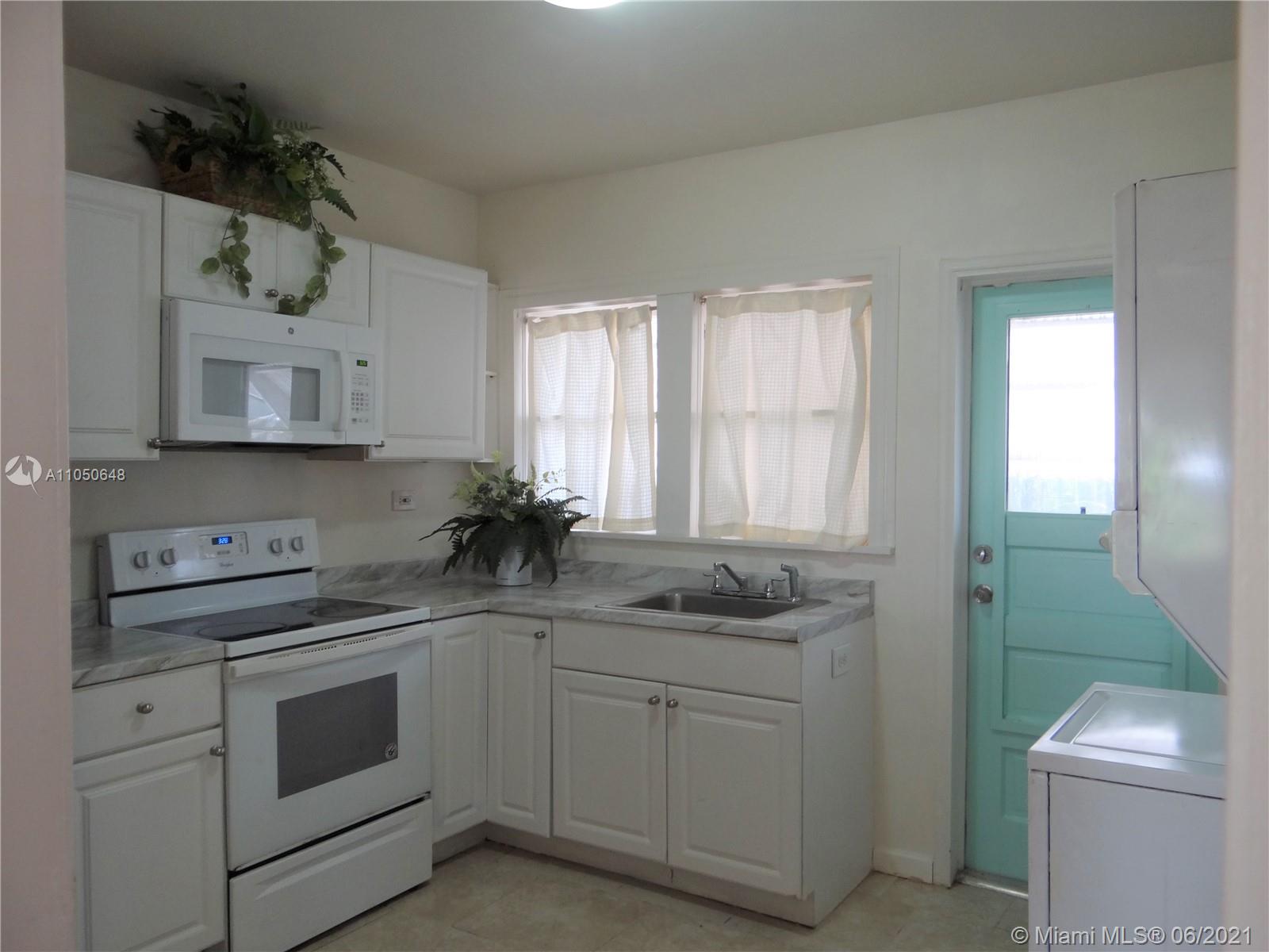 See details / 1347 sq. ft. $ 2021-06-01 0 Photo