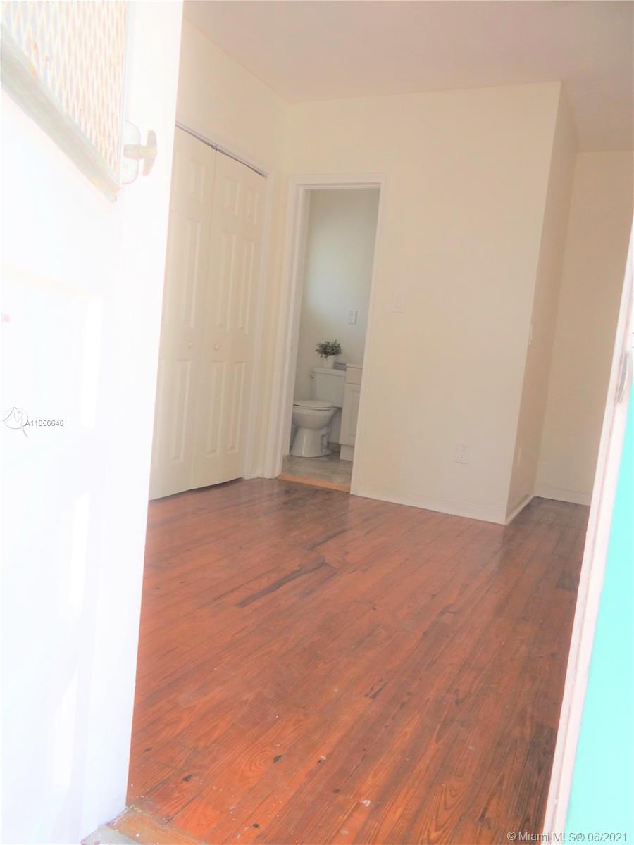 See details / 1347 sq. ft. $ 2021-06-01 0 Photo