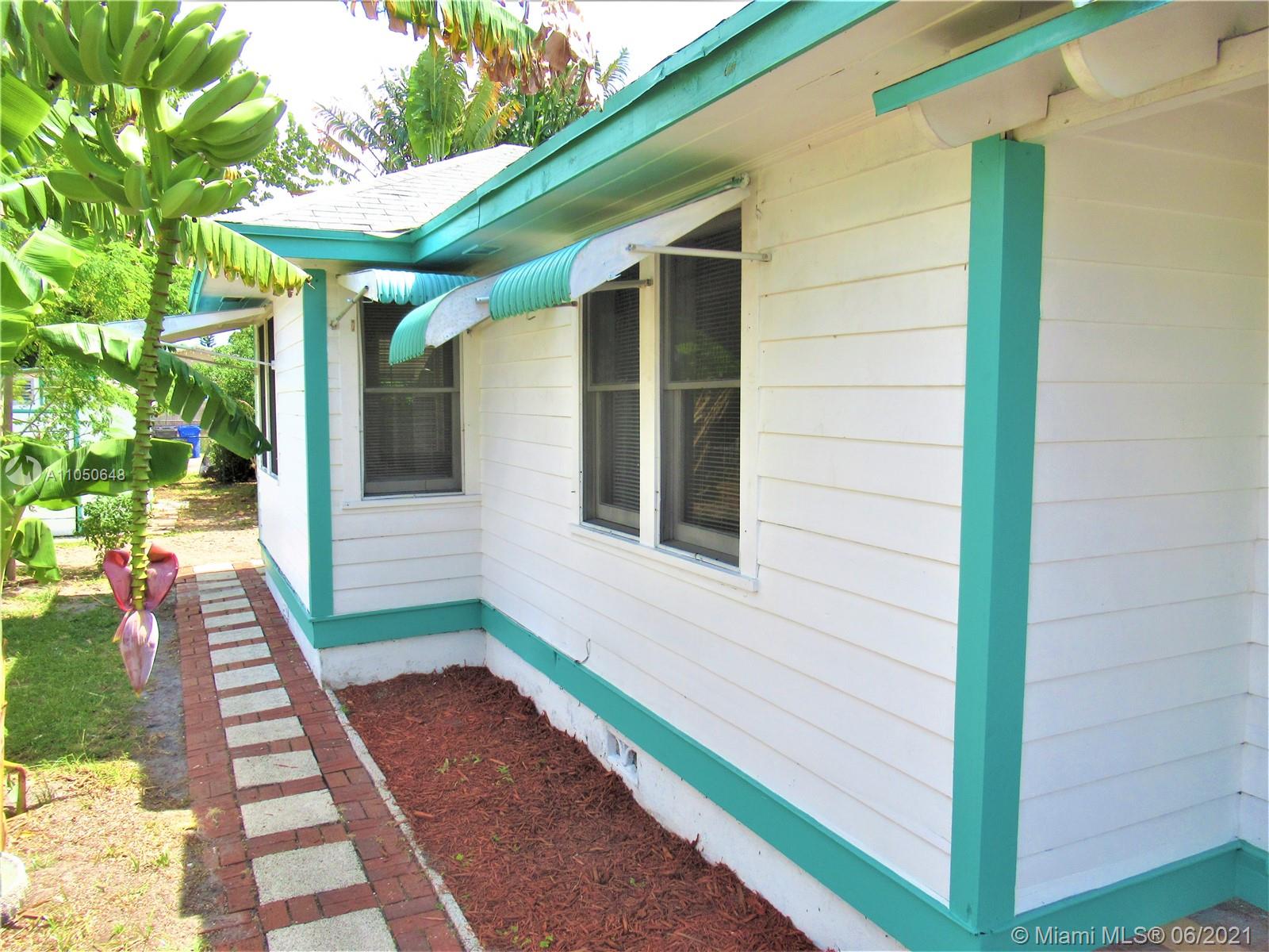 See details / 1347 sq. ft. $ 2021-06-01 0 Photo