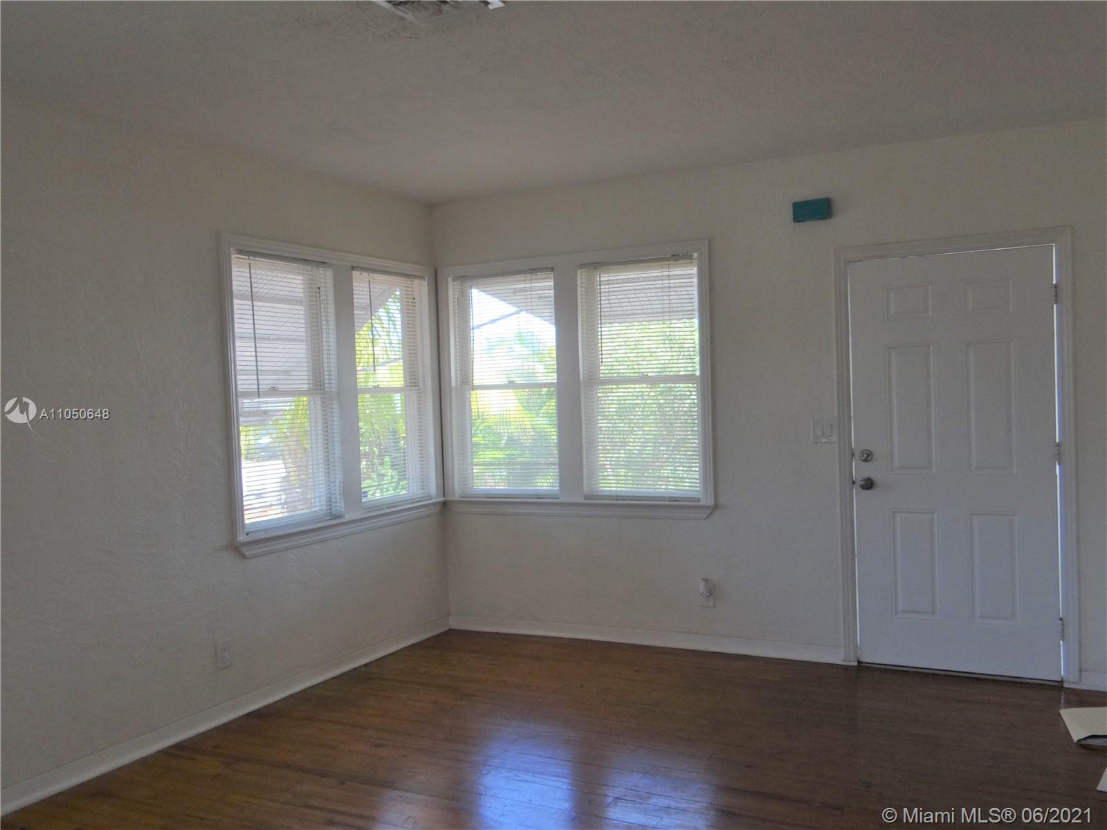 See details / 1347 sq. ft. $ 2021-06-01 0 Photo