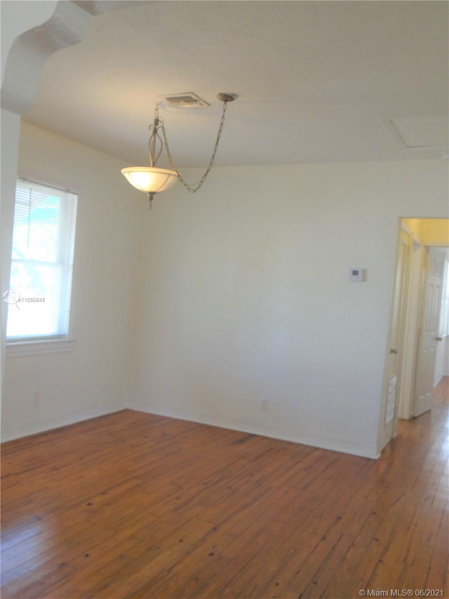 See details / 1347 sq. ft. $ 2021-06-01 0 Photo