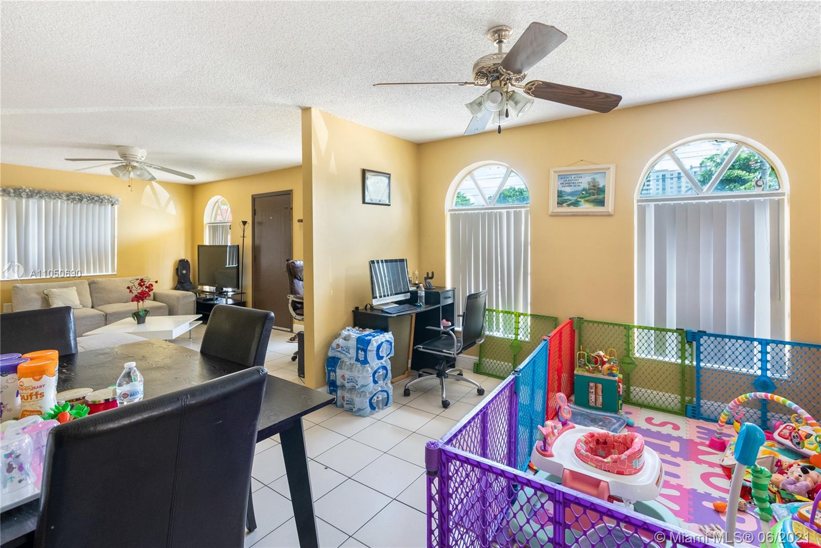 See details / 2957 sq. ft. $ 2021-06-21 0 Photo