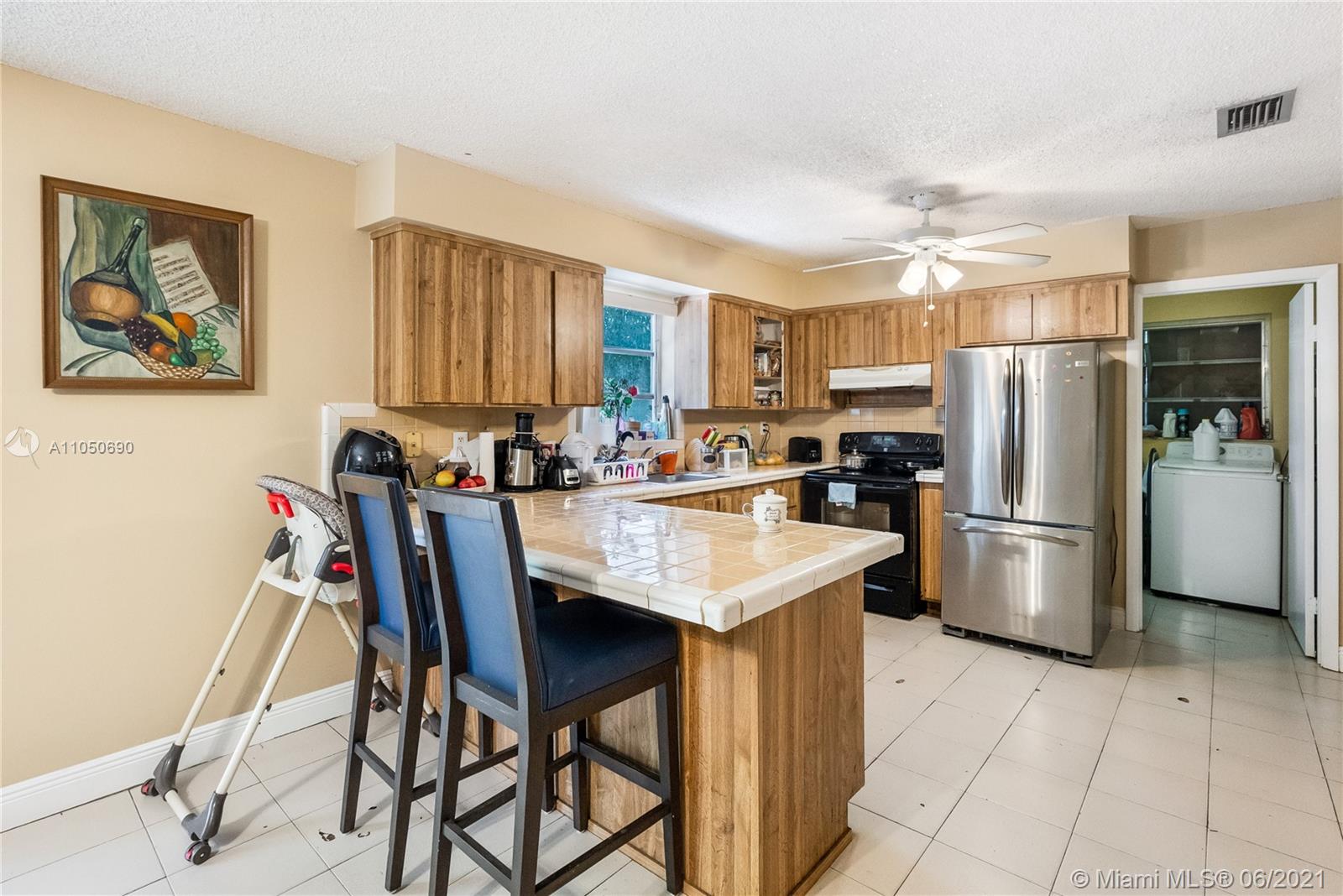 See details / 2957 sq. ft. $ 2021-06-21 0 Photo