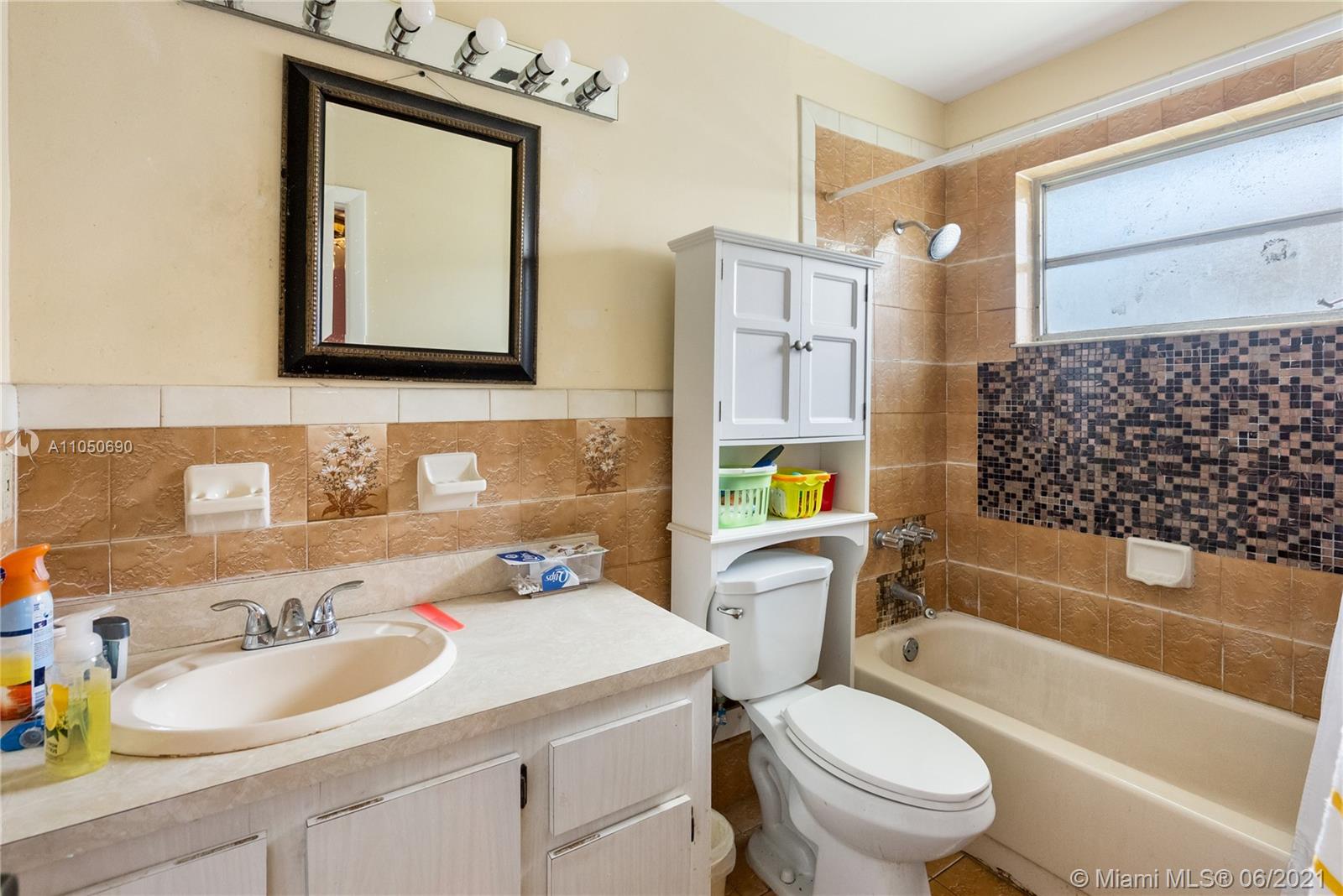 See details / 2957 sq. ft. $ 2021-06-21 0 Photo